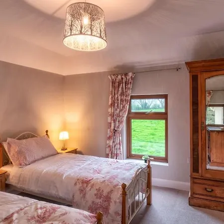 Holiday home Maryfields